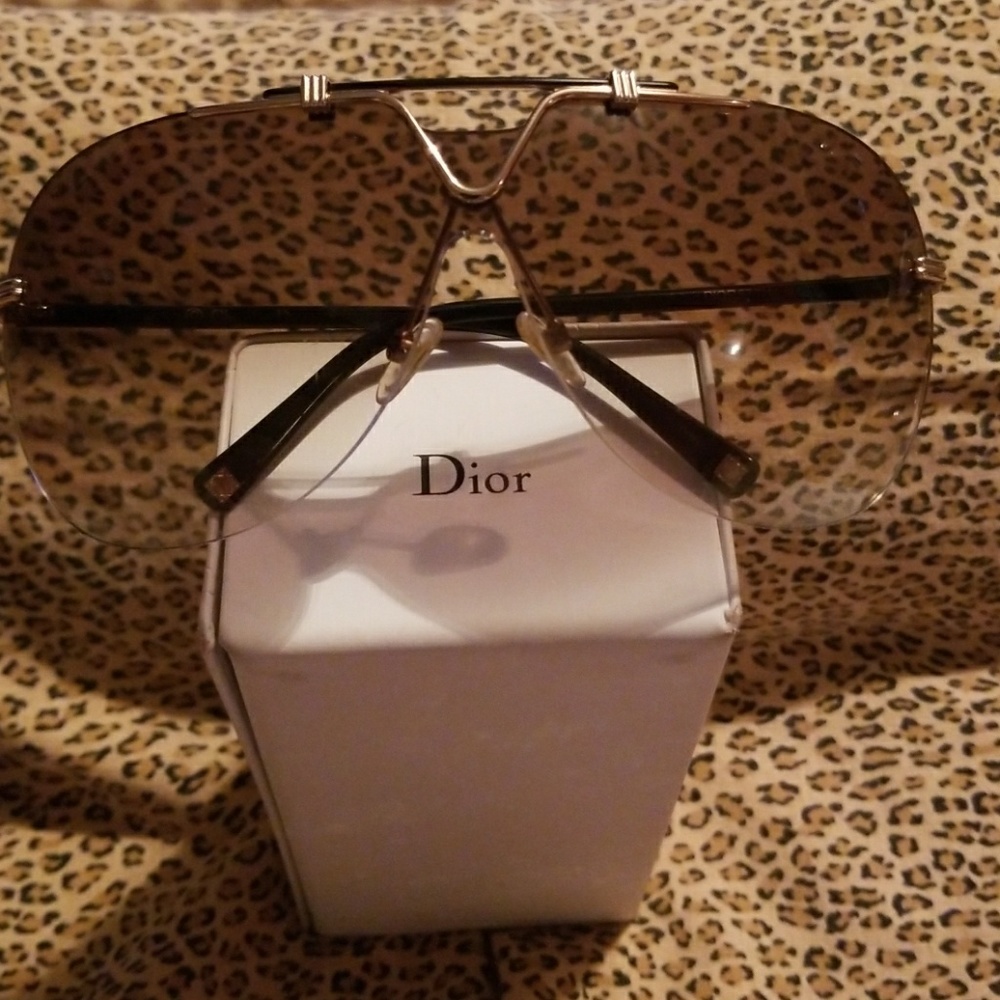Like New Dior Sunglasses
